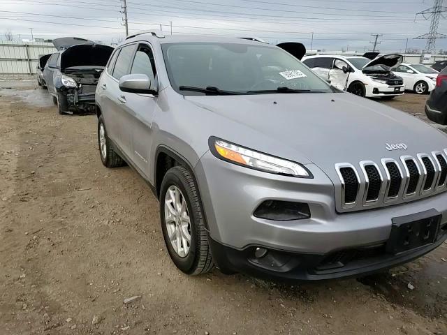 2017 Jeep Cherokee Latitude VIN: 1C4PJMCS5HD213739 Lot: 95961505