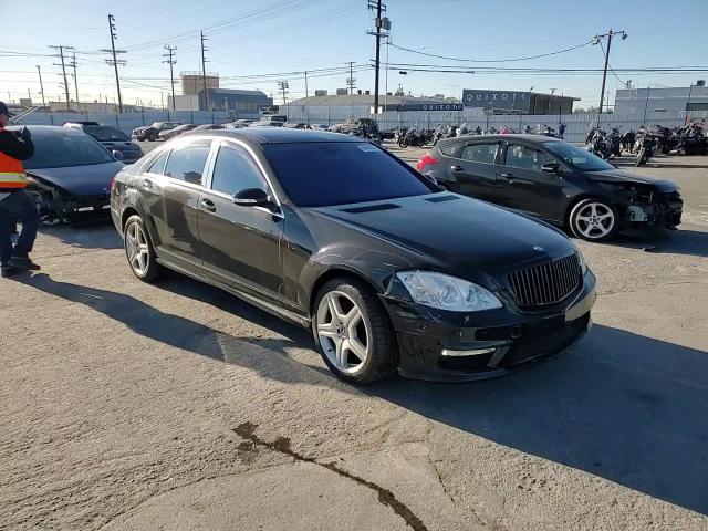 2008 Mercedes-Benz S 550 VIN: WDDNG71X08A215122 Lot: 94490825