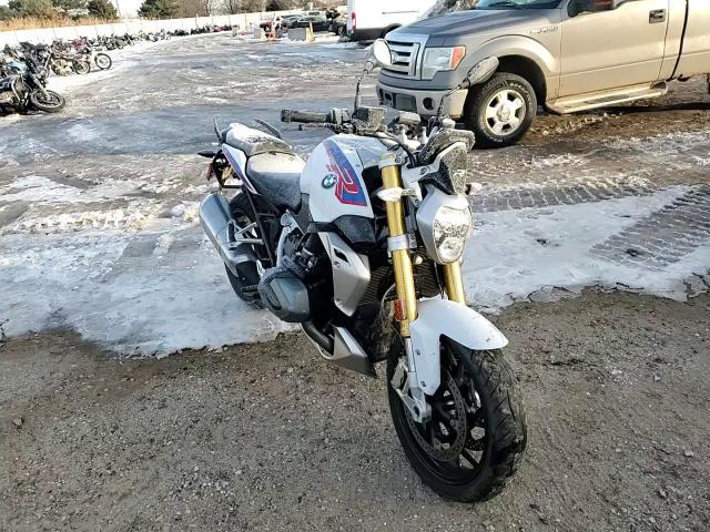 2020 BMW R 1250 R VIN: WB10J7304LZG69745 Lot: 96787995