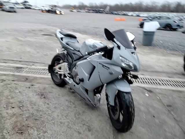2005 Honda Cbr600 Rr VIN: JH2PC37075M205707 Lot: 96253705