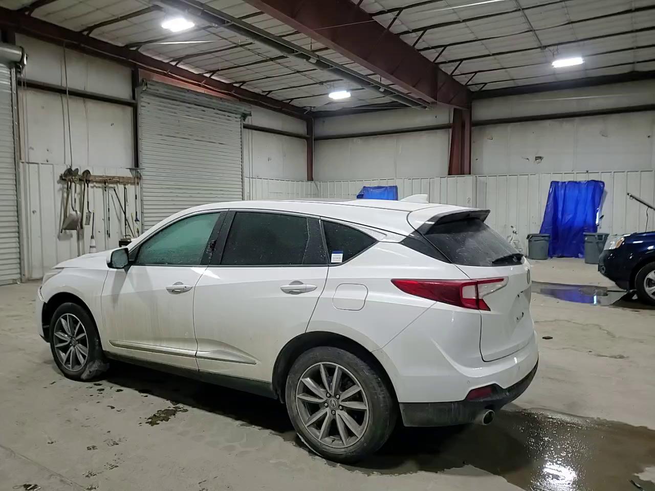 Фото: 5J8TC2H50ML033229