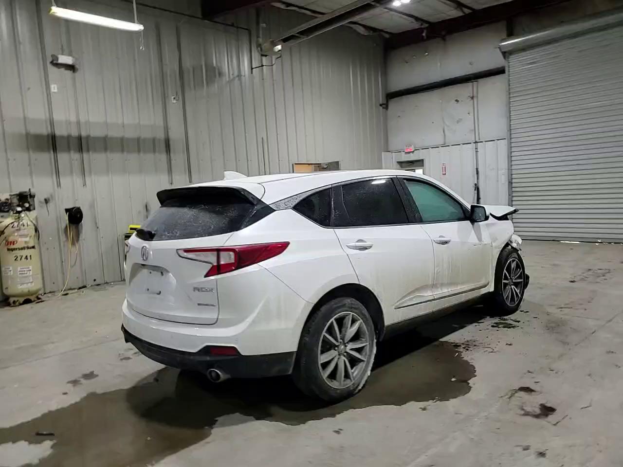 Фото: 5J8TC2H50ML033229