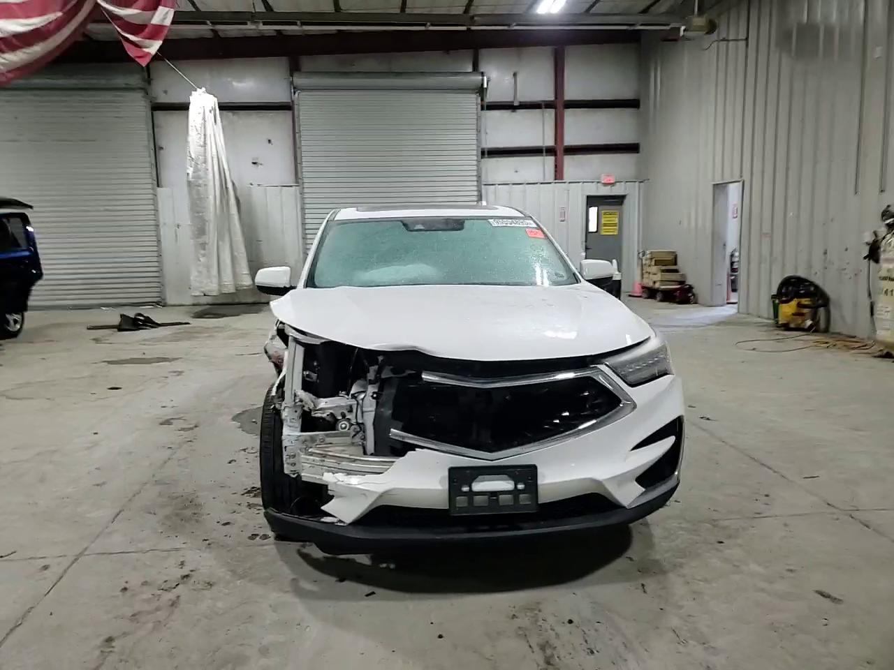 Фото: 5J8TC2H50ML033229