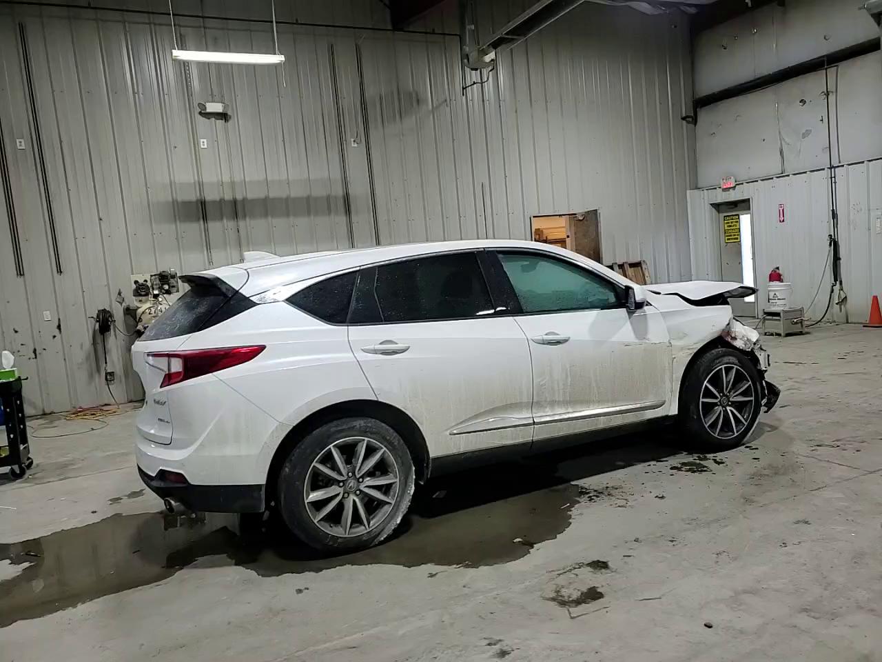 Фото: 5J8TC2H50ML033229