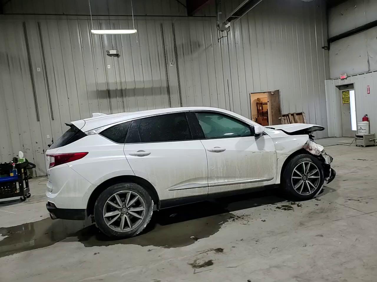 Фото: 5J8TC2H50ML033229