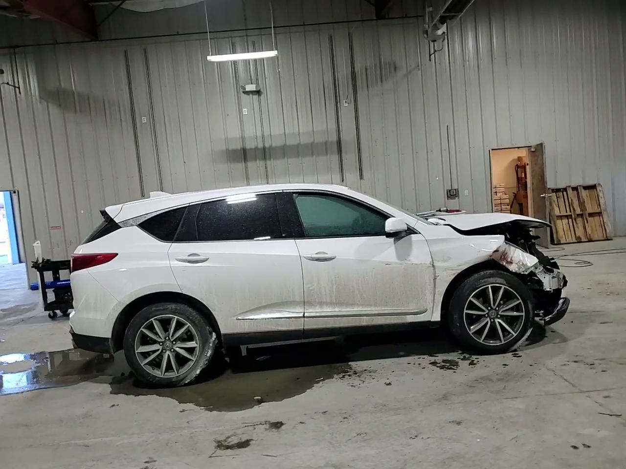 Фото: 5J8TC2H50ML033229