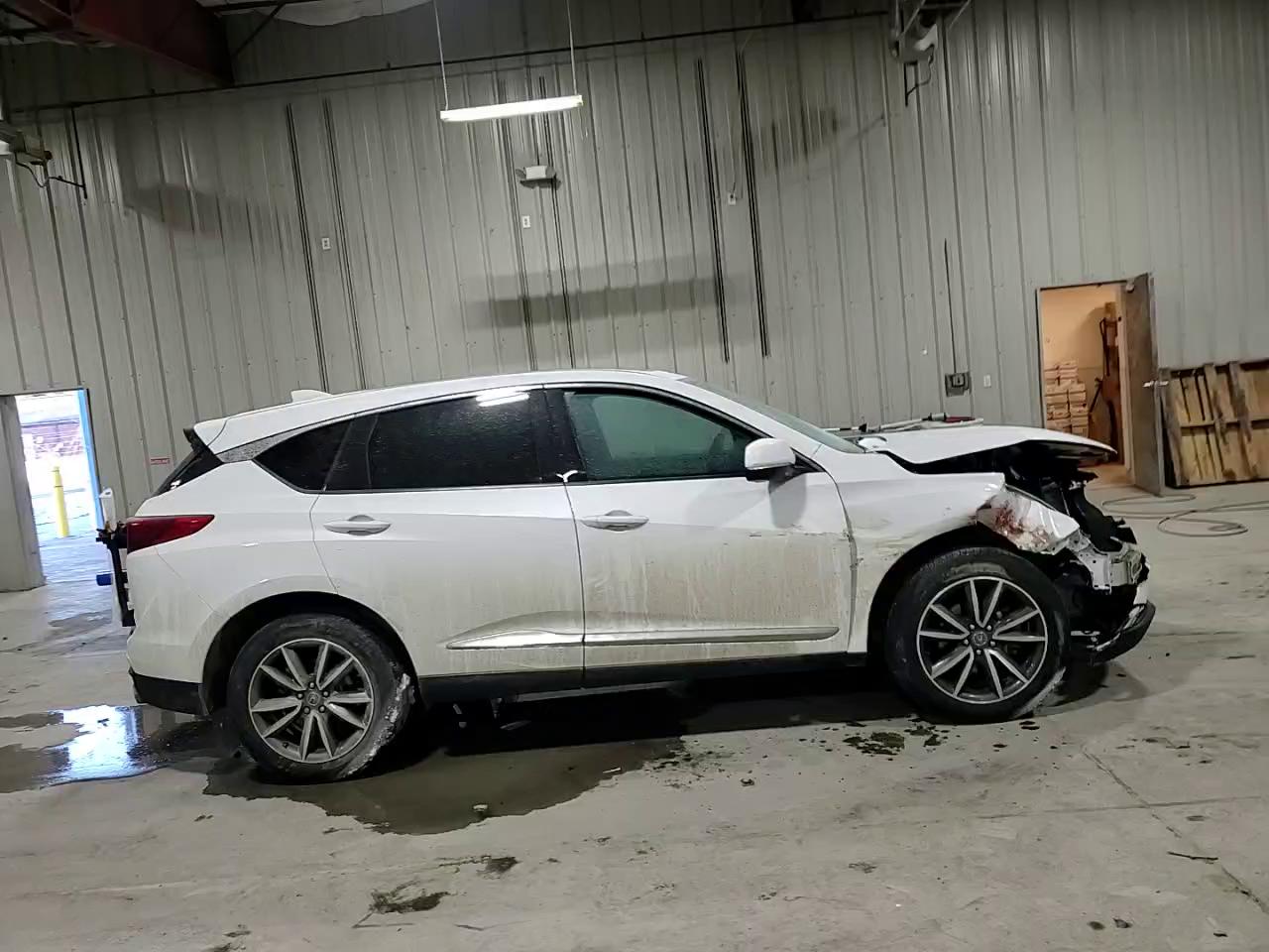 Фото: 5J8TC2H50ML033229