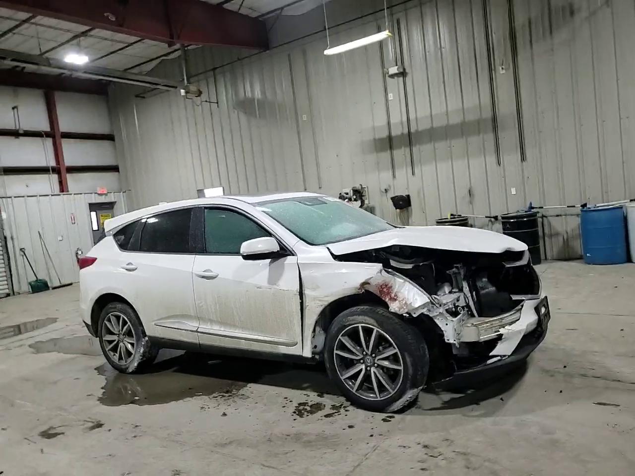 Фото: 5J8TC2H50ML033229