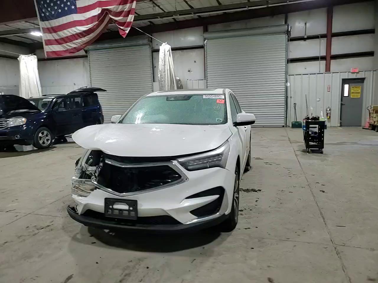 Фото: 5J8TC2H50ML033229