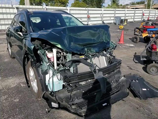 2022 Toyota Corolla Cross Le VIN: 7MUBAAAG7NV033997 Lot: 94138365