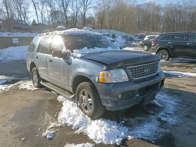 2004 Ford Explorer Xlt VIN: 1FMZU73KX4UC17065 Lot: 97233415