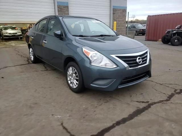 2015 Nissan Versa S VIN: 3N1CN7AP7FL835613 Lot: 95402595