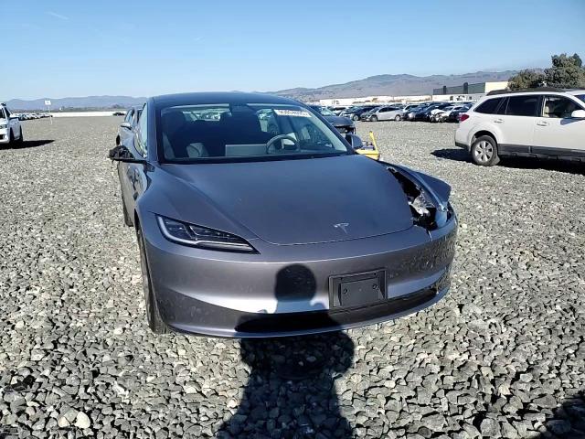2025 Tesla Model 3 VIN: 5YJ3E1EAXSF877816 Lot: 95004695