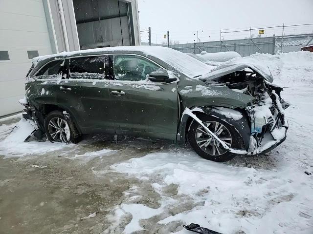 2018 Toyota Highlander Le VIN: 5TDBZRFH1JS485666 Lot: 93787925