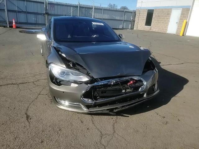 2015 Tesla Model S 90D VIN: 5YJSA1V22FF097928 Lot: 94387055