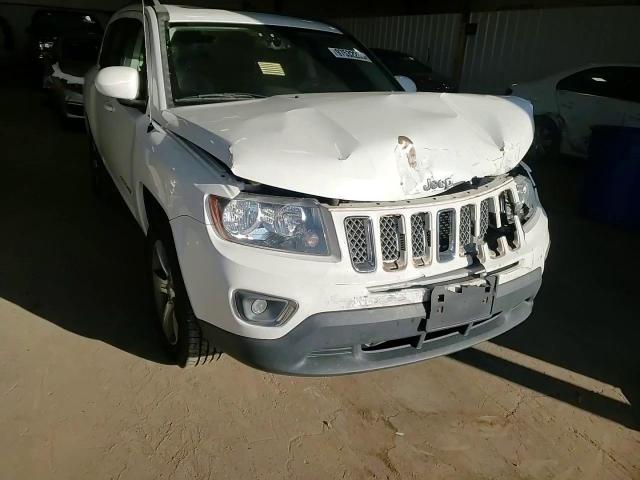 2017 Jeep Compass Latitude VIN: 1C4NJDEB5HD112351 Lot: 97532285