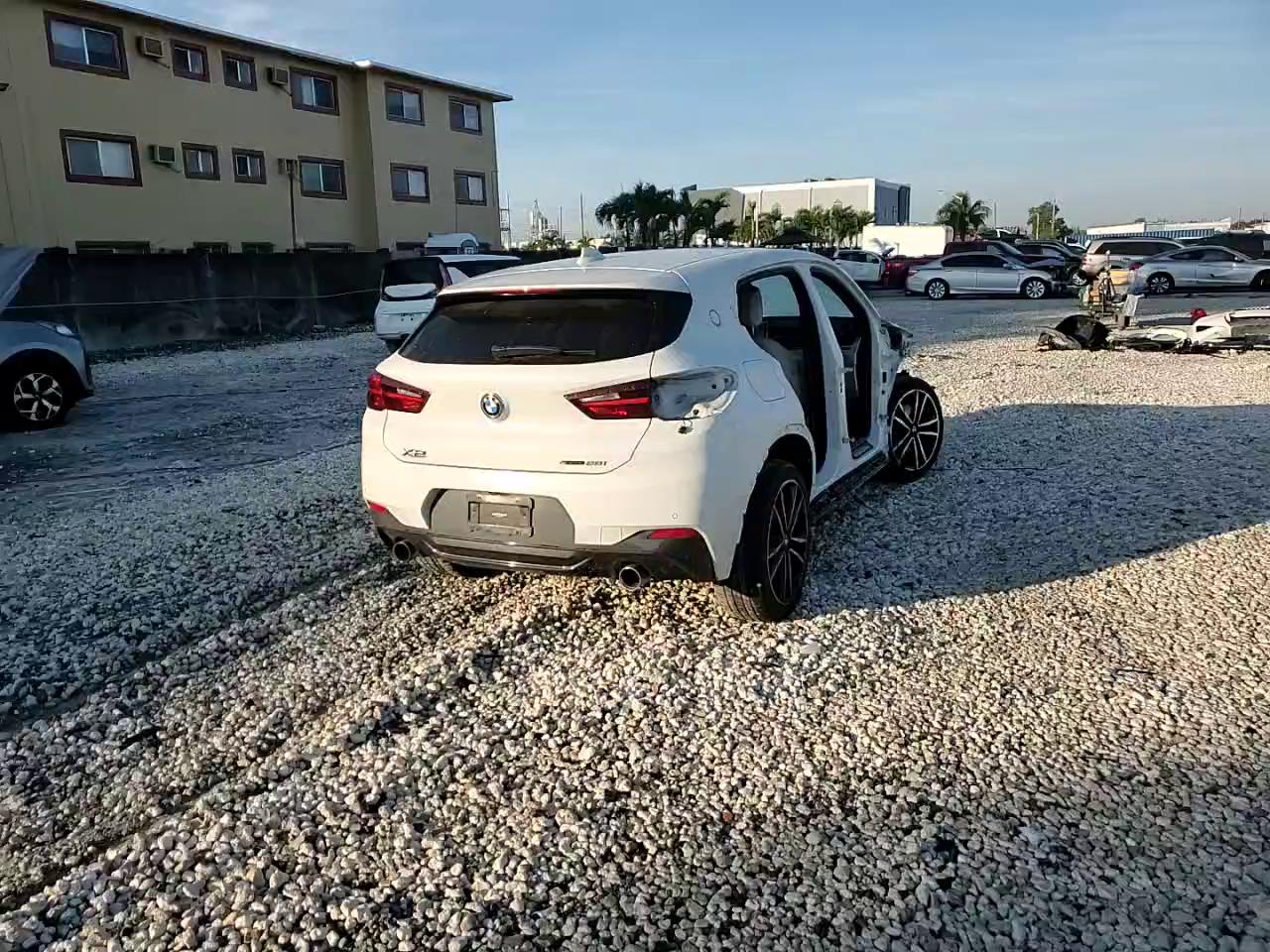 Фото: WBXYH9C04P5V31617