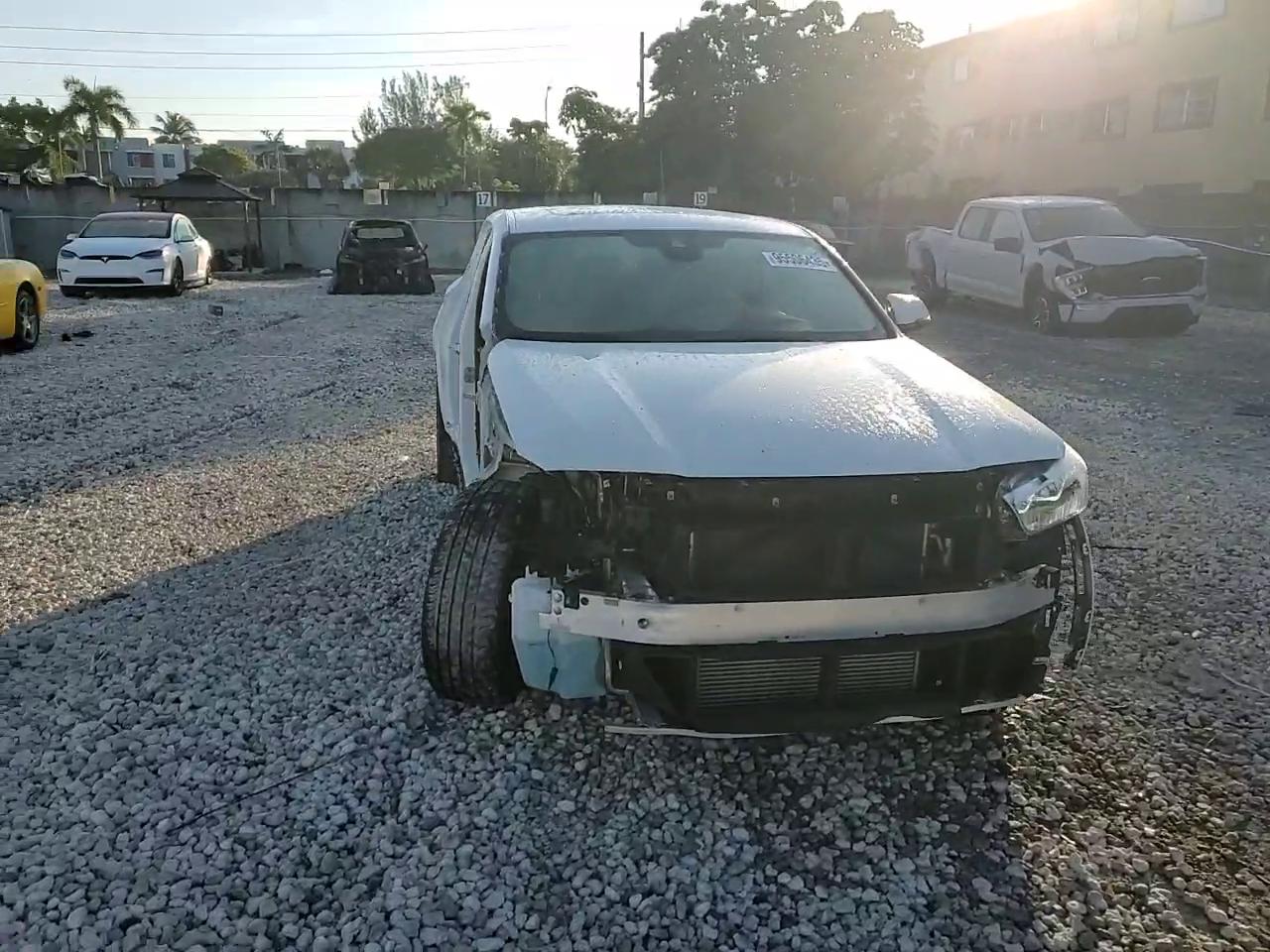 Фото: WBXYH9C04P5V31617