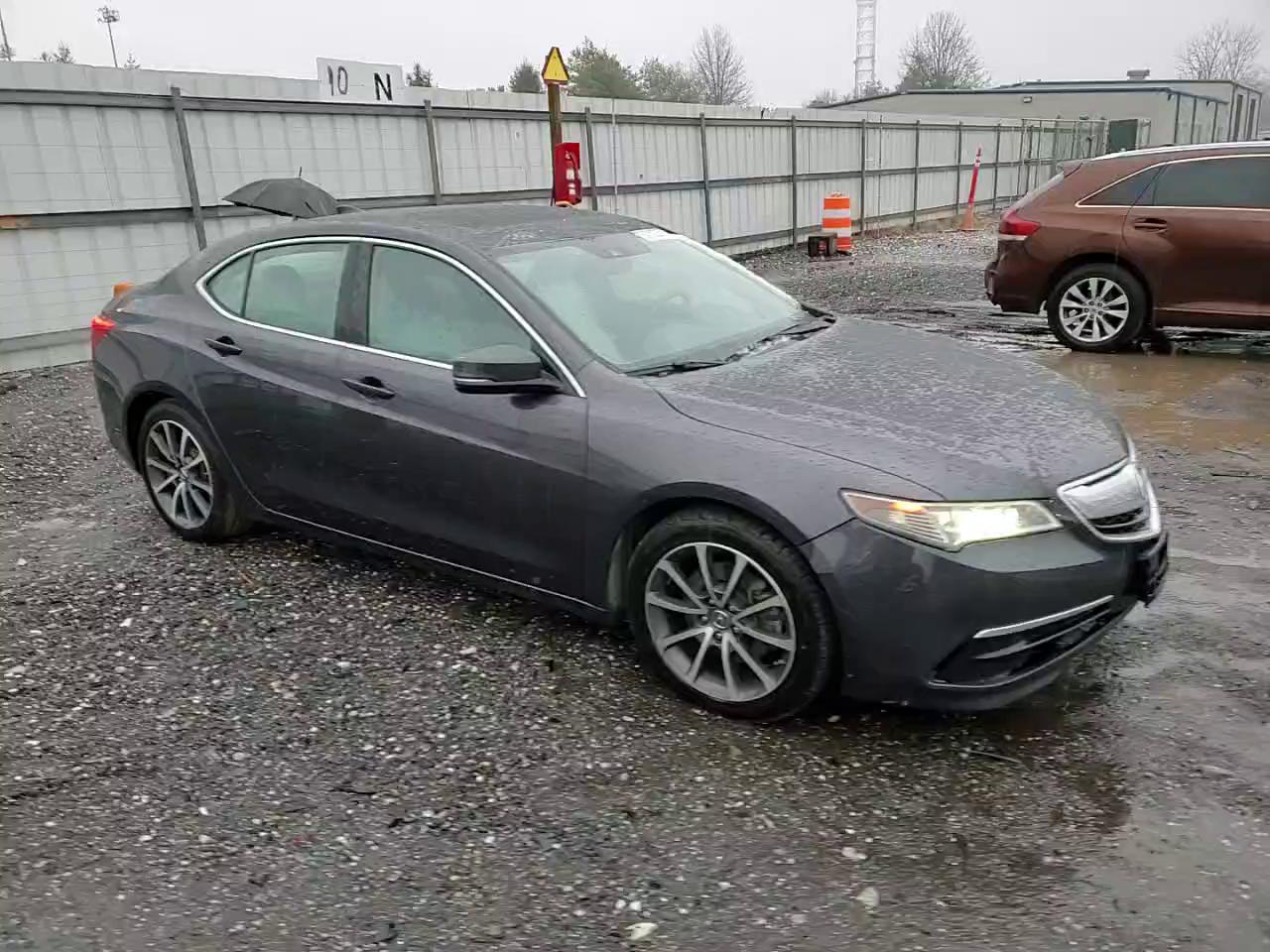 Фото: 19UUB2F56FA007453