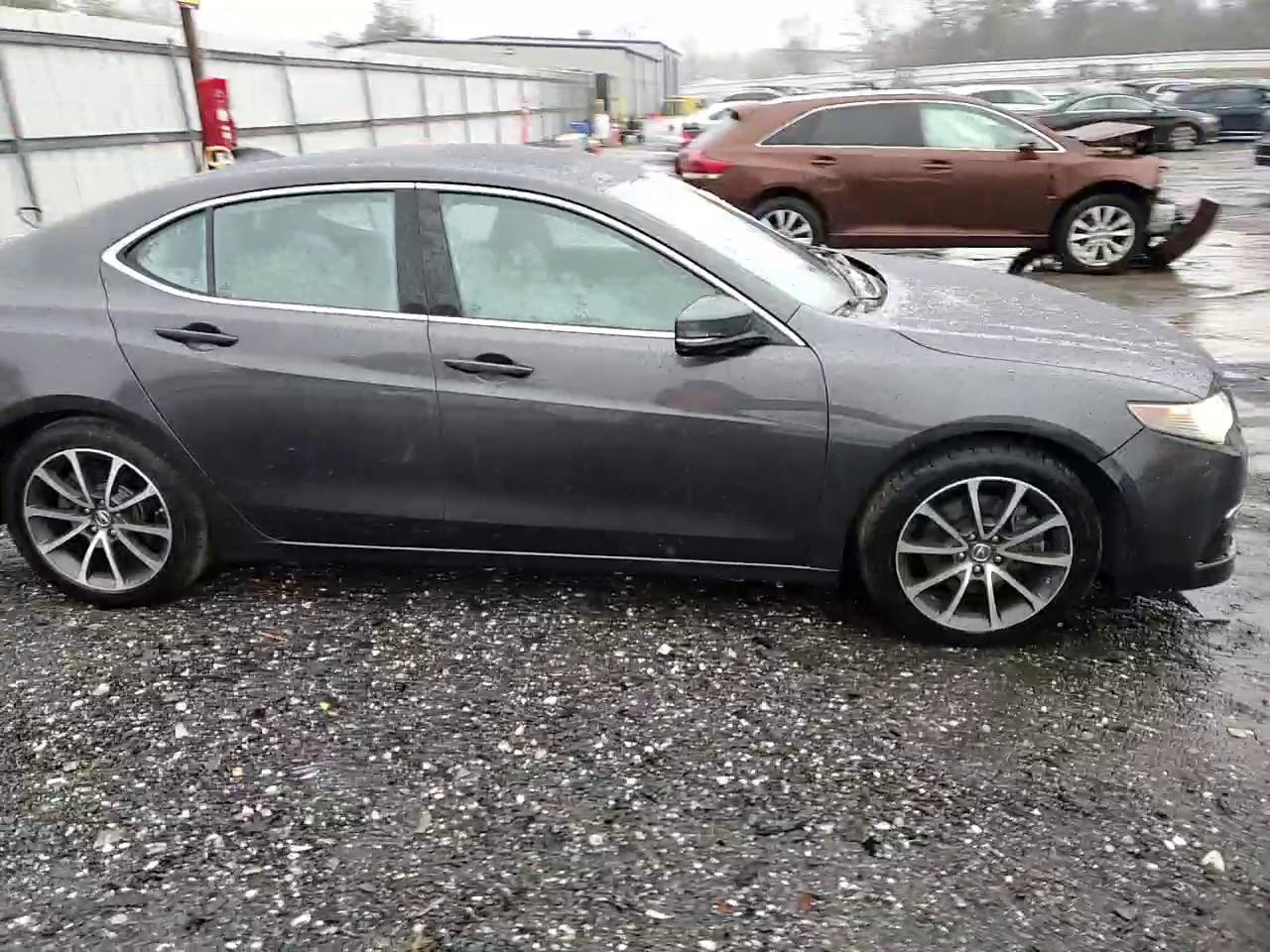 Фото: 19UUB2F56FA007453