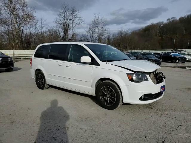 2016 Dodge Grand Caravan R/T VIN: 2C4RDGEG2GR376130 Lot: 94561595