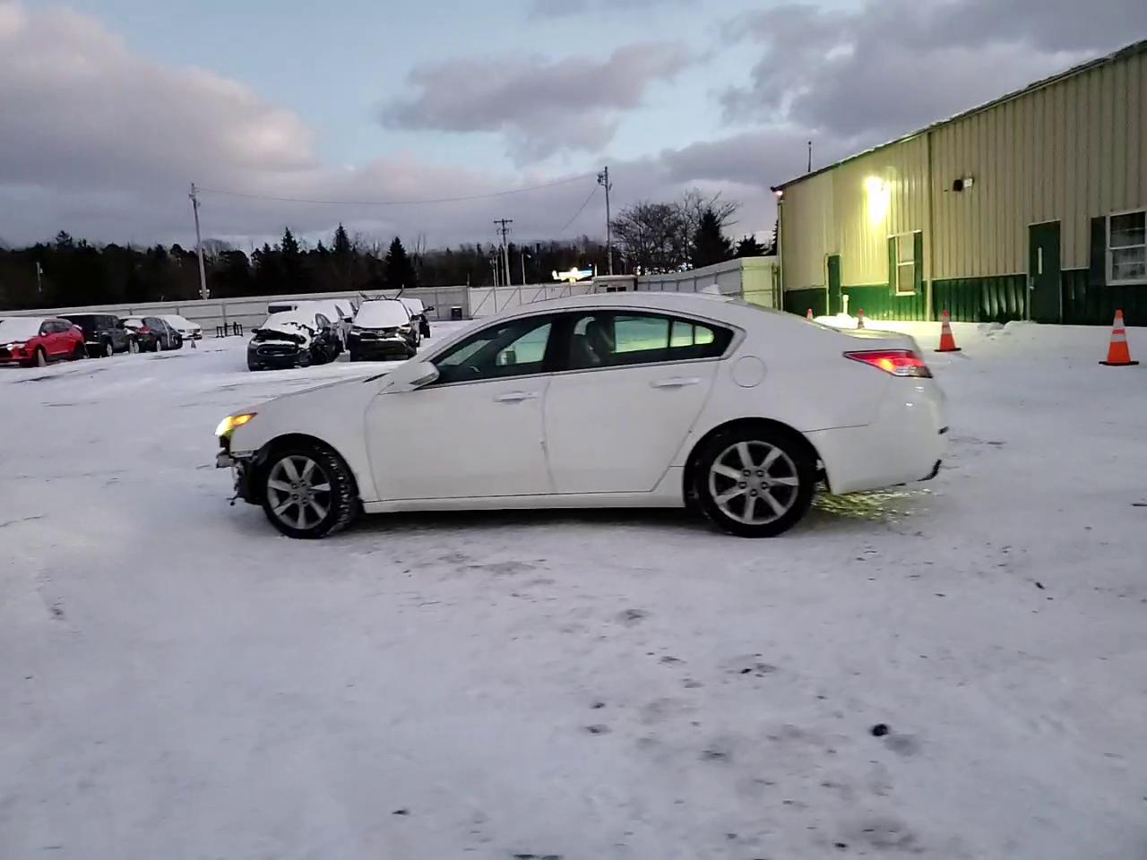 Фото: 19UUA8F24CA009838