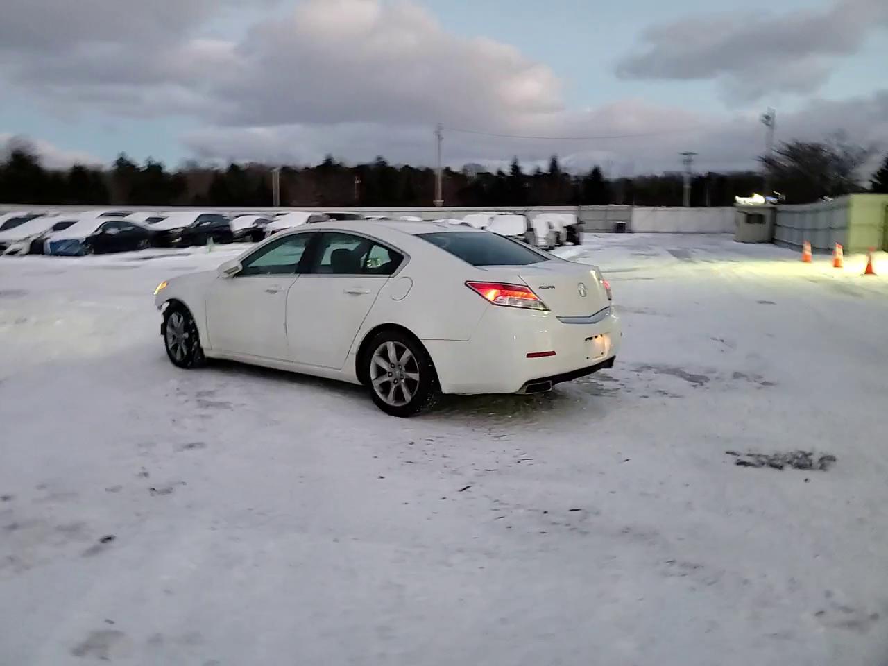 Фото: 19UUA8F24CA009838