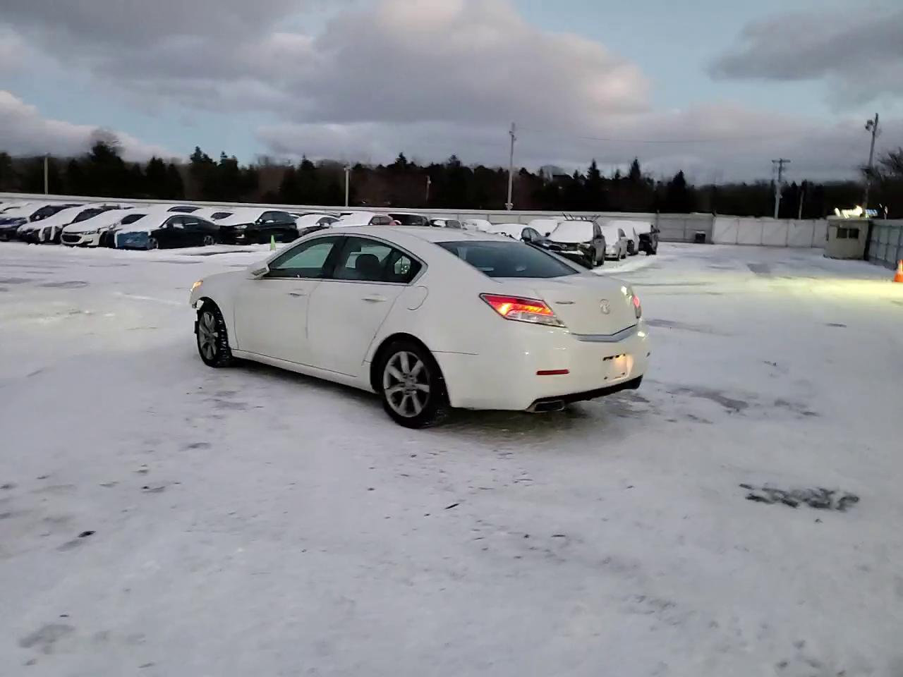 Фото: 19UUA8F24CA009838