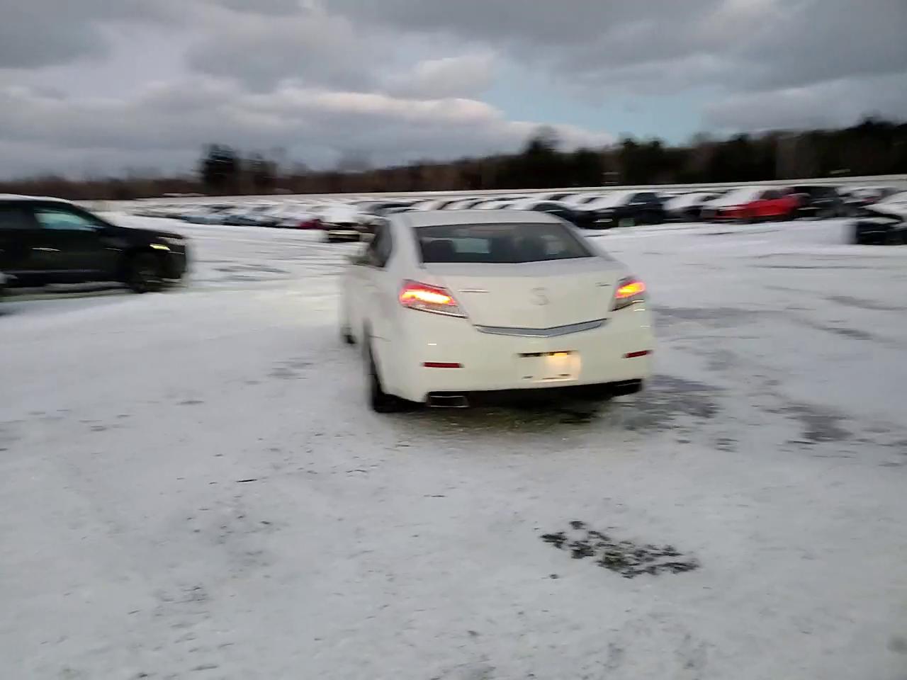 Фото: 19UUA8F24CA009838