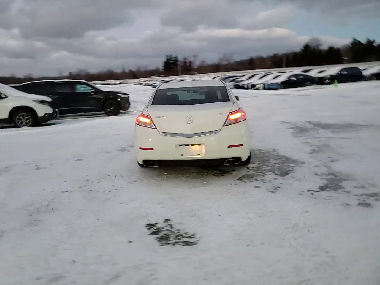 Фото: 19UUA8F24CA009838