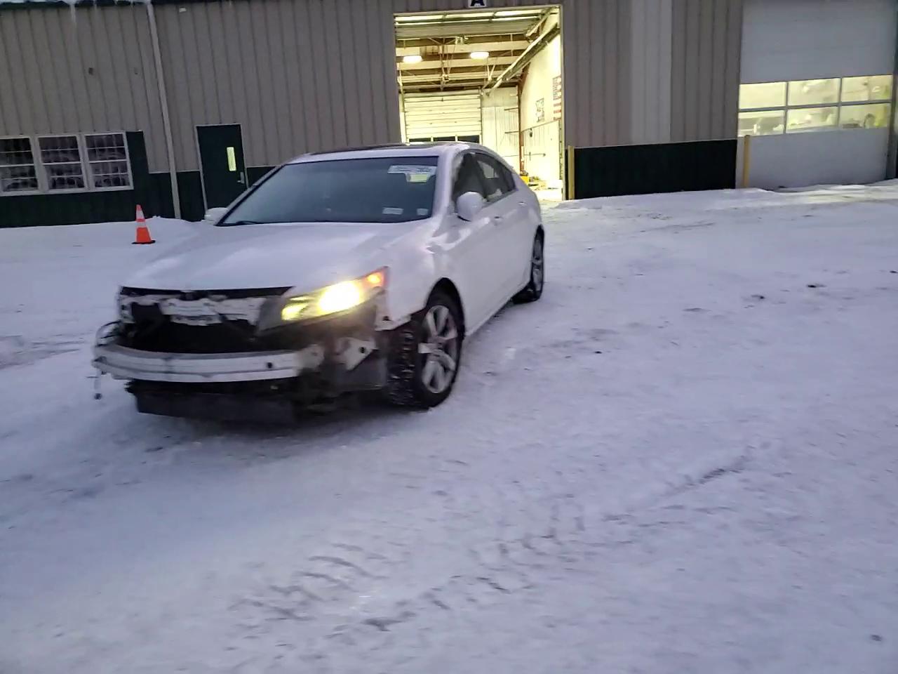 Фото: 19UUA8F24CA009838