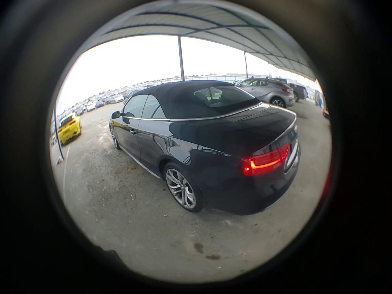 Фото: WAUCGAFHXDN010942