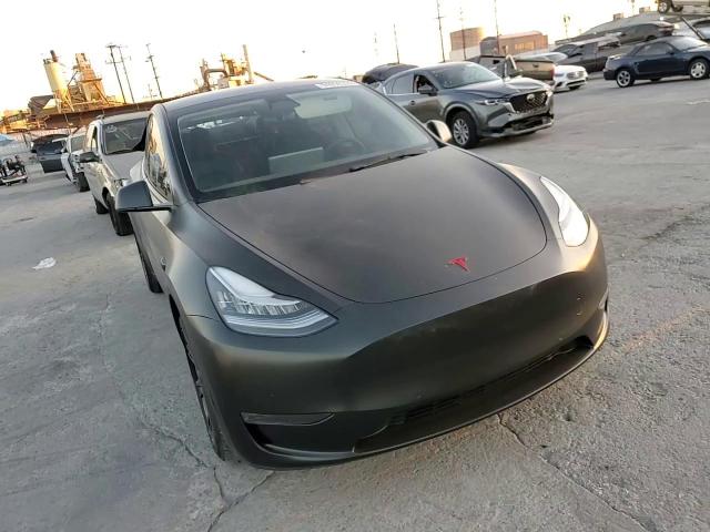 2022 Tesla Model Y VIN: 7SAYGDEE4NA022795 Lot: 94950335
