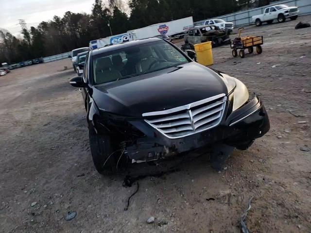 2010 Hyundai Genesis 4.6L VIN: KMHGC4DF8AU109565 Lot: 94392675