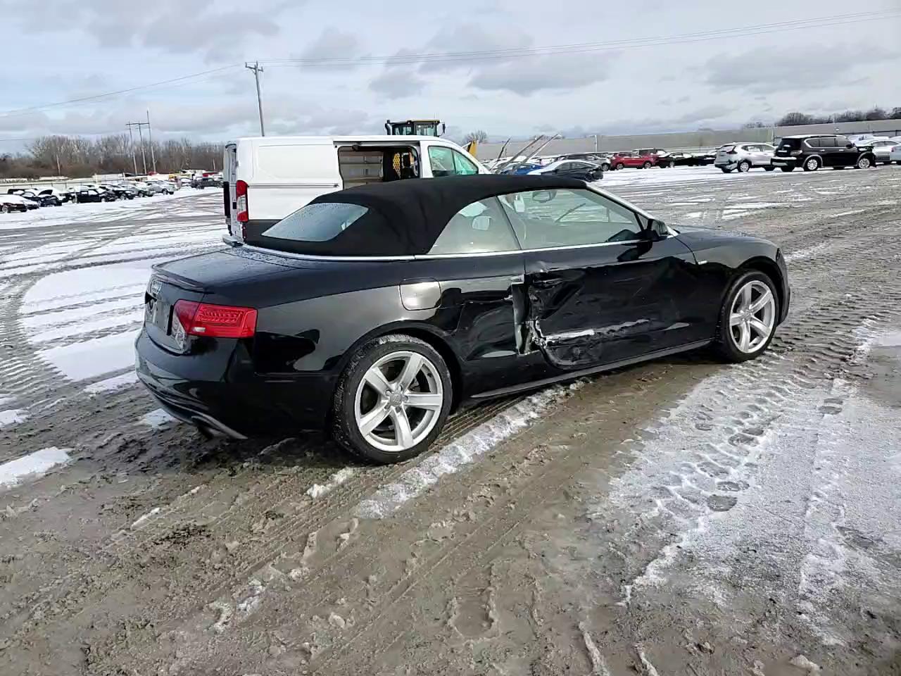 Фото: WAUM2AFH2GN005712