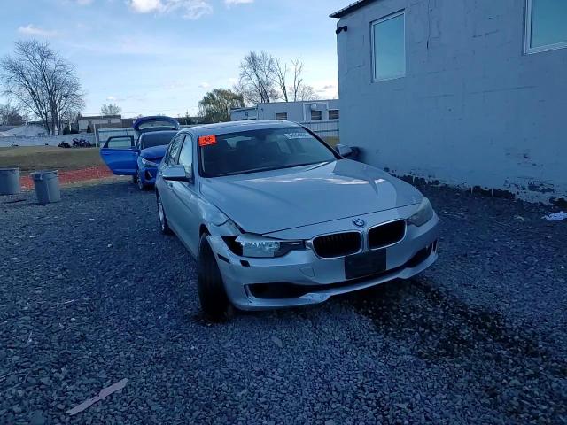 2013 BMW 328 Xi VIN: WBA3B3C53DF533055 Lot: 94694835