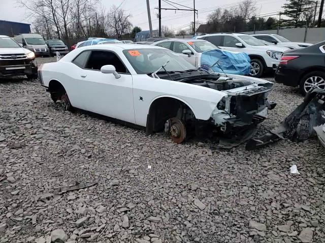 2016 Dodge Challenger R/T Scat Pack VIN: 2C3CDZFJ8GH245824 Lot: 95566055