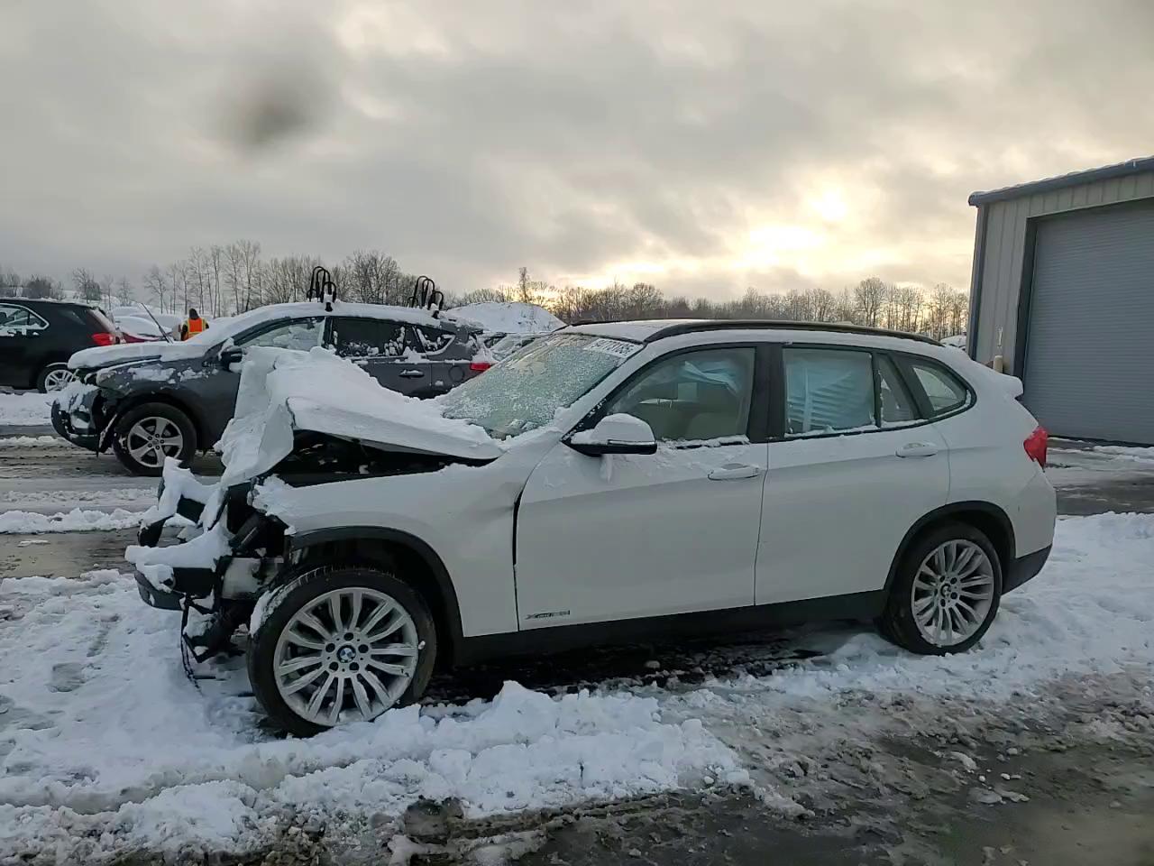 Фото: WBAVL1C50EVY18605