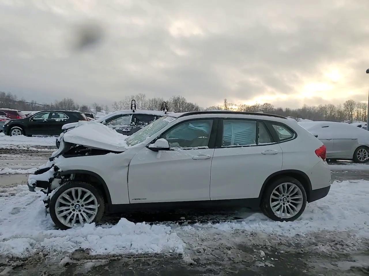 Фото: WBAVL1C50EVY18605