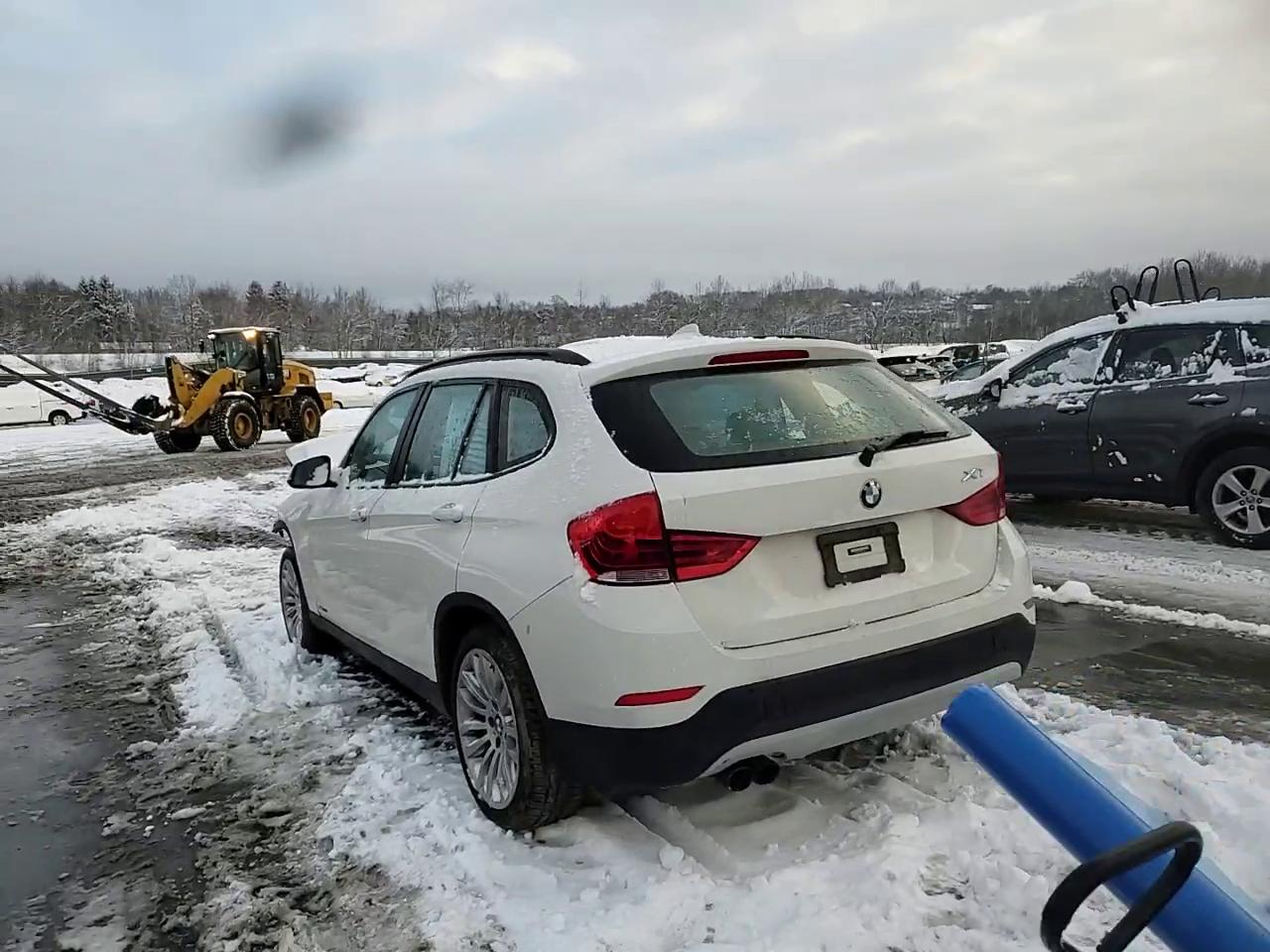 Фото: WBAVL1C50EVY18605