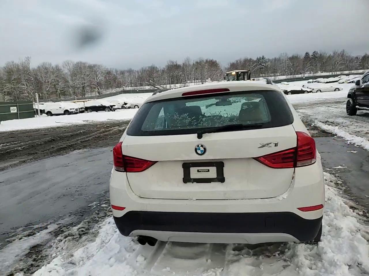 Фото: WBAVL1C50EVY18605