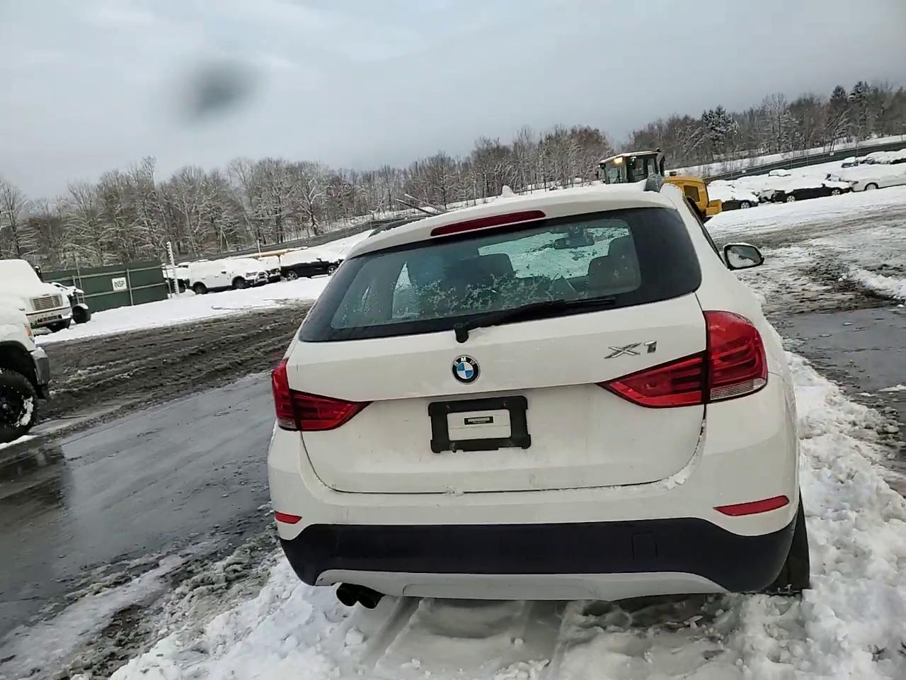 Фото: WBAVL1C50EVY18605