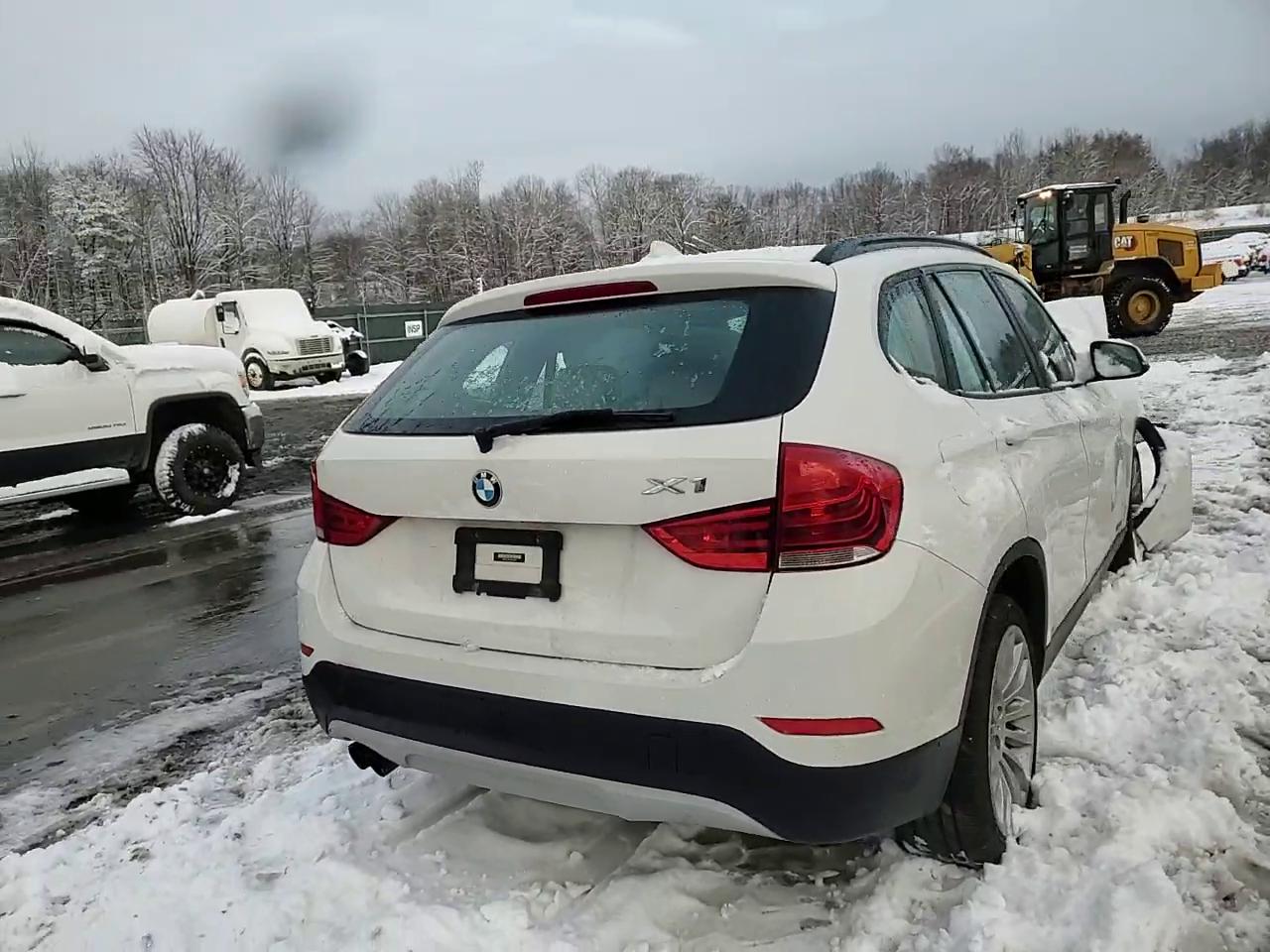 Фото: WBAVL1C50EVY18605