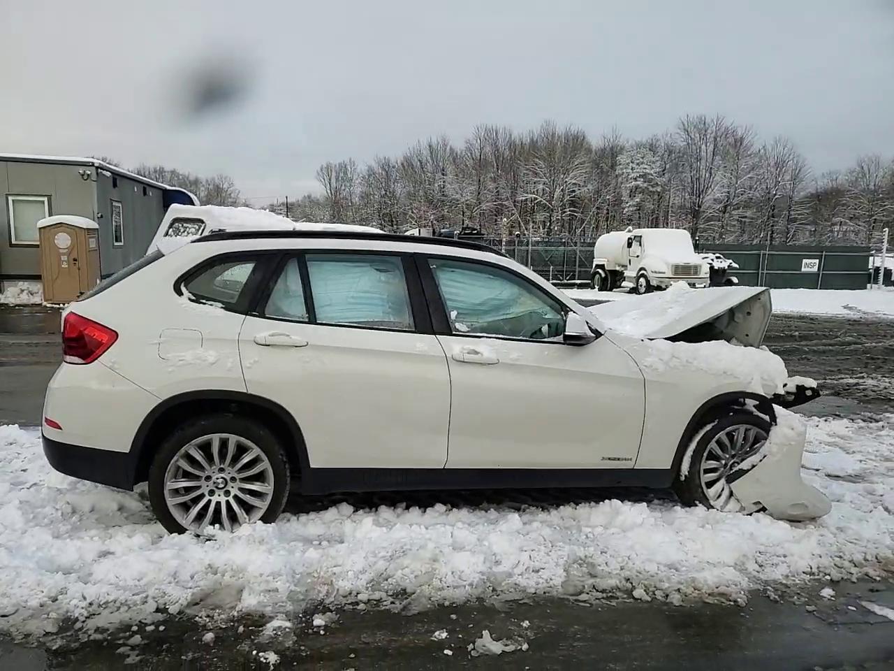 Фото: WBAVL1C50EVY18605