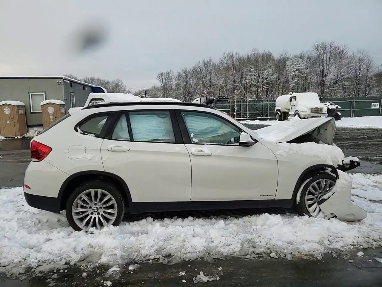 Фото: WBAVL1C50EVY18605