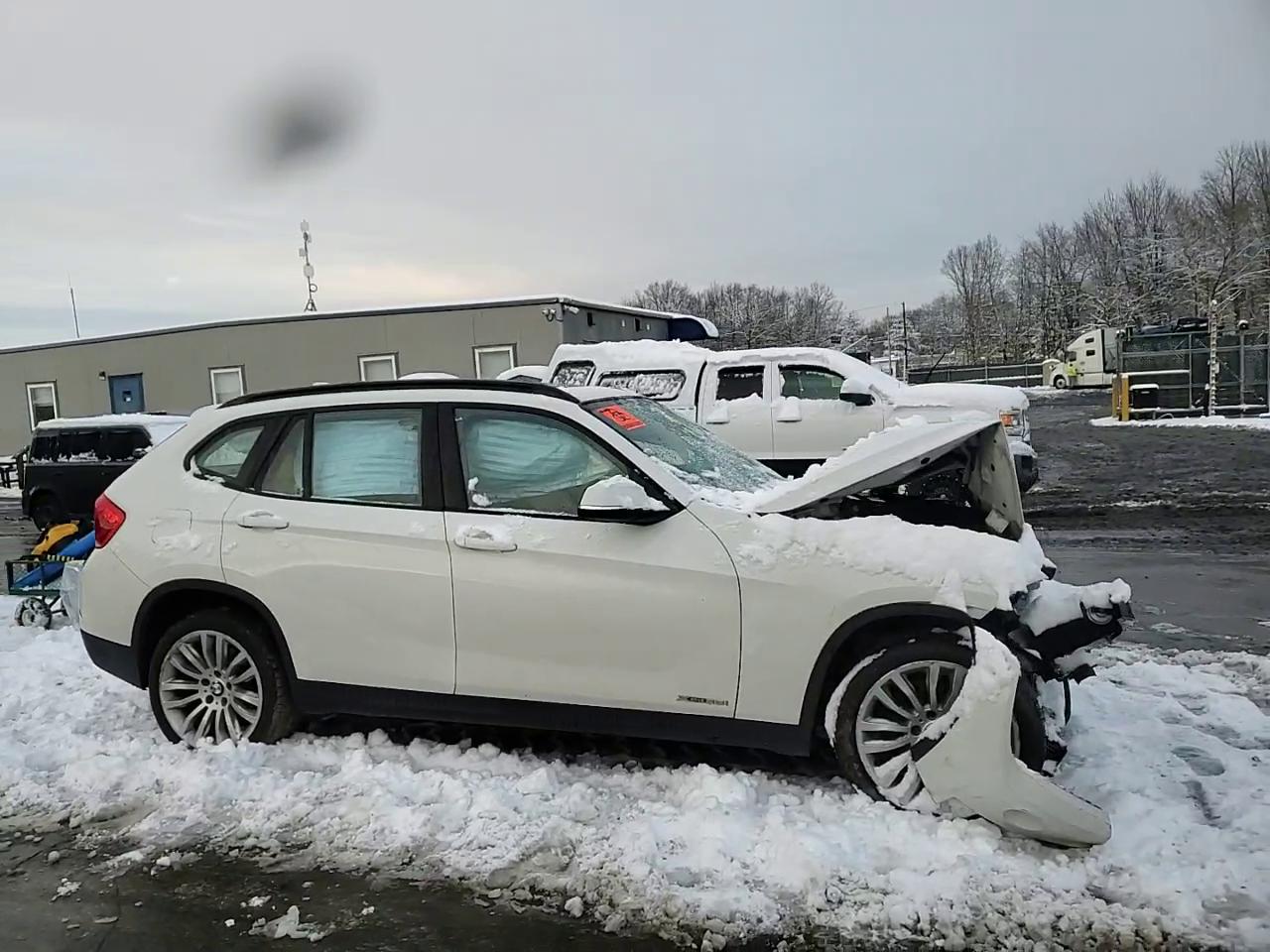 Фото: WBAVL1C50EVY18605