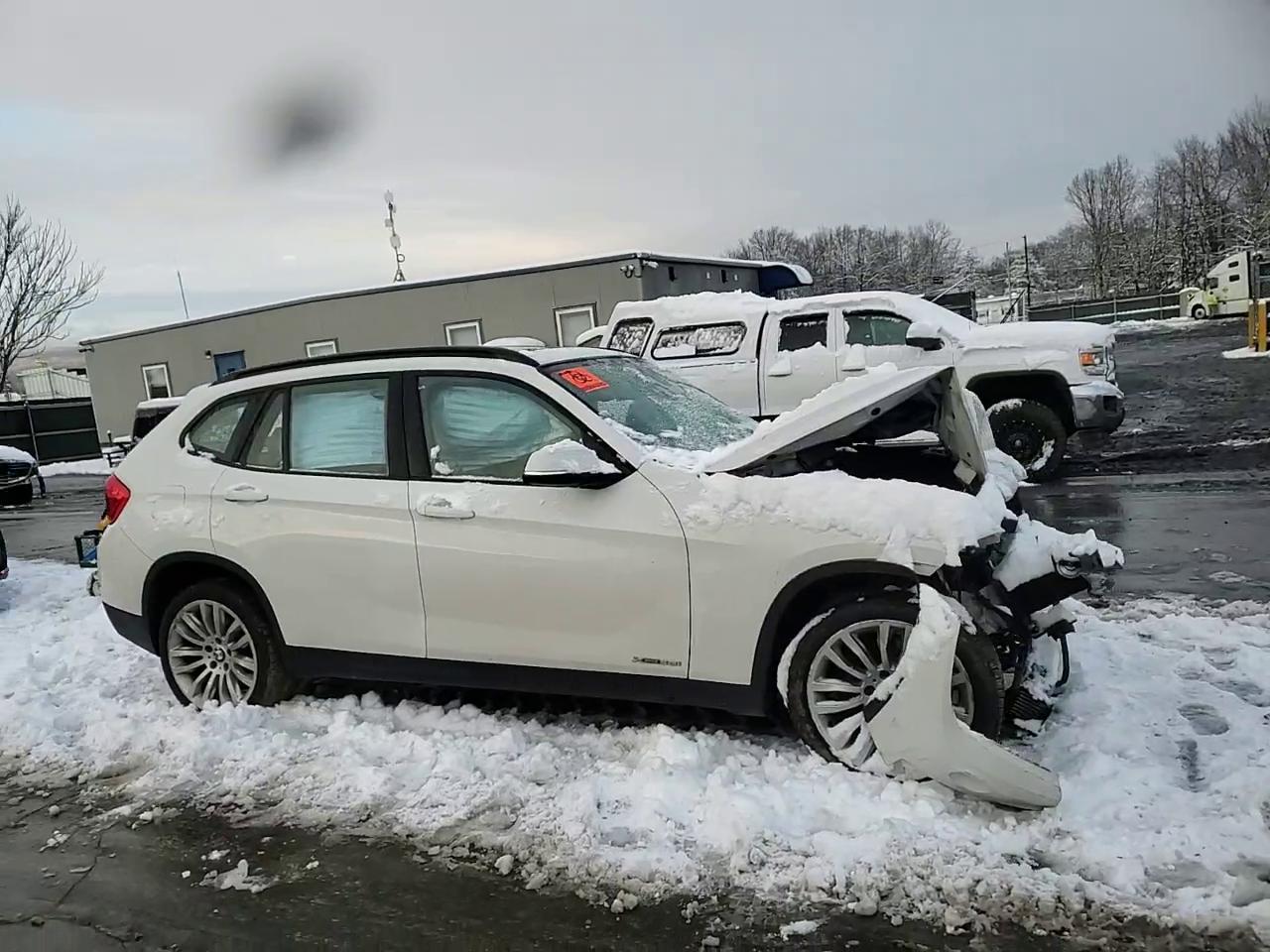 Фото: WBAVL1C50EVY18605