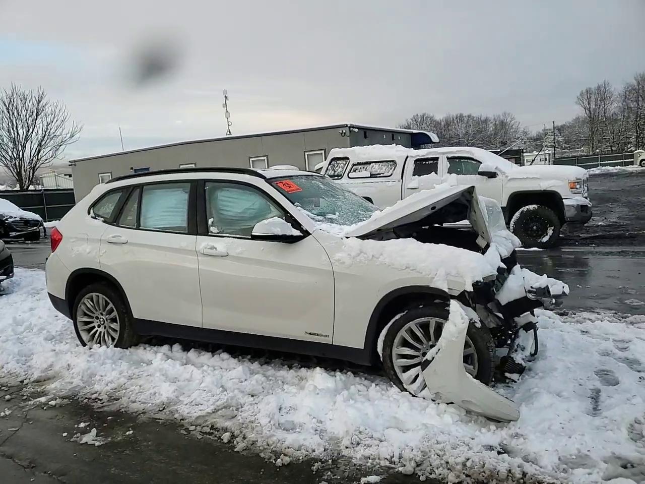 Фото: WBAVL1C50EVY18605