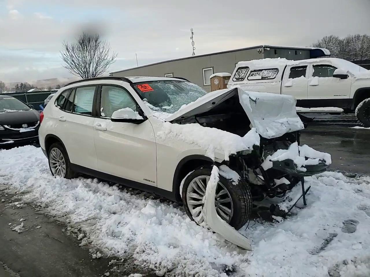 Фото: WBAVL1C50EVY18605