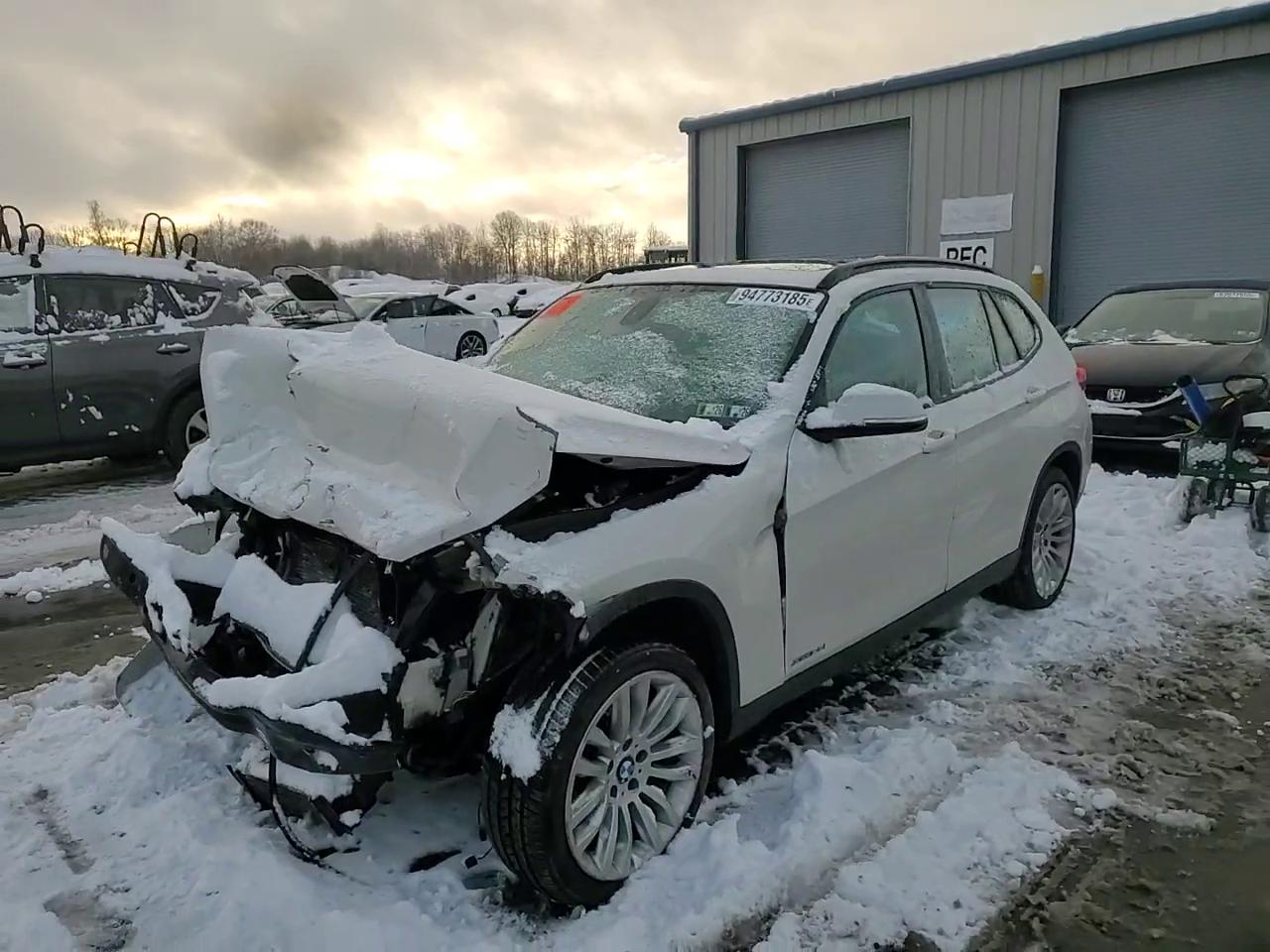 Фото: WBAVL1C50EVY18605